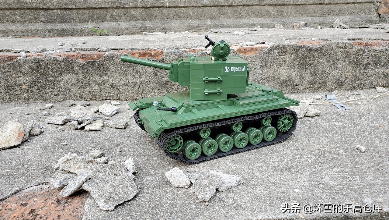 kv2重型坦克高清照片,kv2重型坦克真实视频