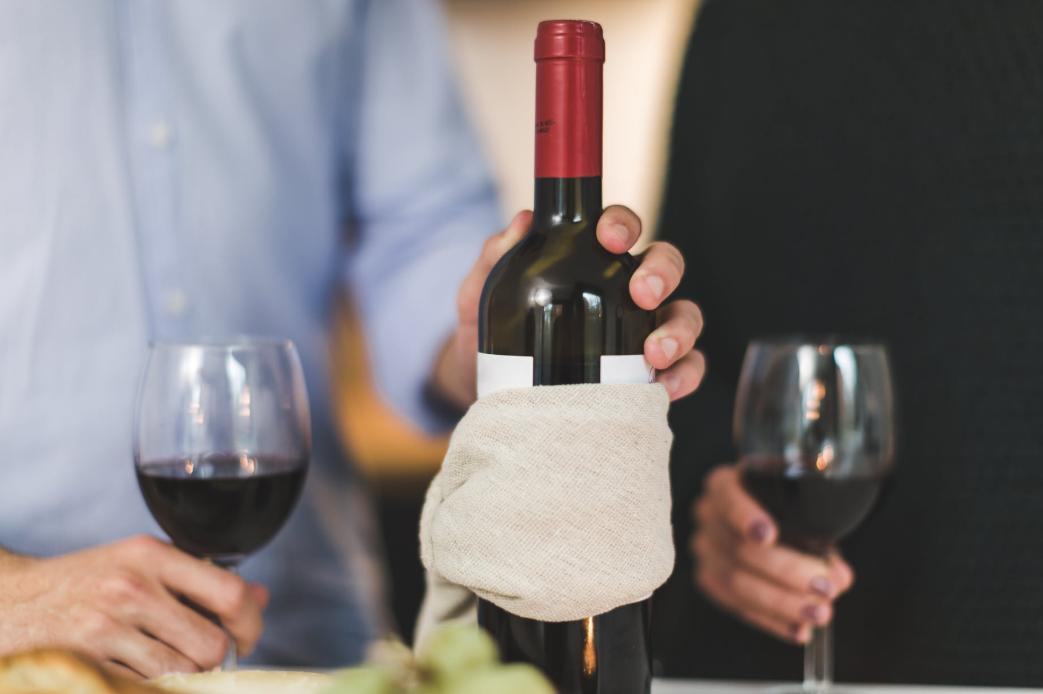 葡萄酒的涩叫什么,葡萄酒的涩来源