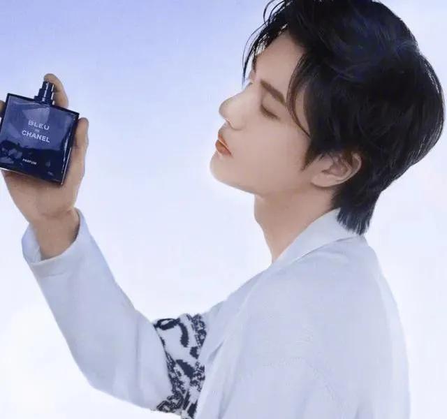 johnvarvatos工匠藤编男士香水,男士最火香水20款淡香水推荐一下