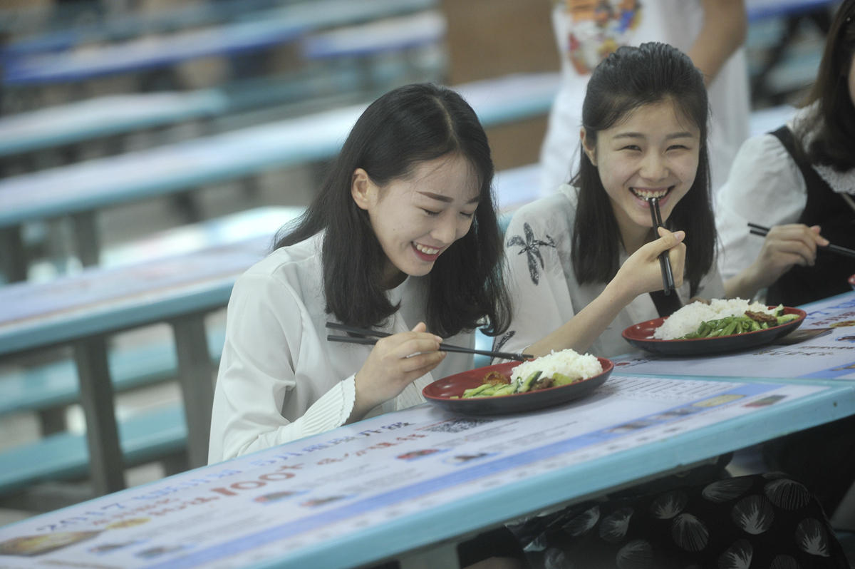 现在的大学生怎么都玩游戏,现在的大学生玩游戏正常吗