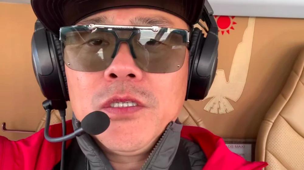 周立波和科比搞笑视频,周立波坐直升机调侃科比遭热议