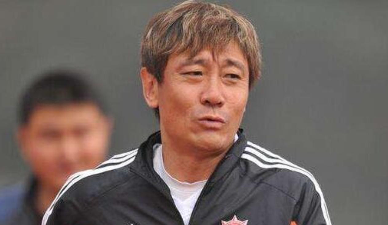 璁╅偅鑻辩敇鎷滀笅椋庣殑濂充汉,閭ｈ嫳鐖变簡10骞寸殑楂樺嘲濡備粖鎬庢牱