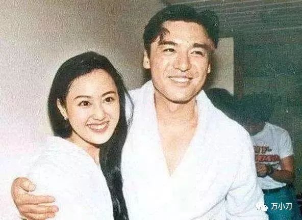 钟镇涛讲述破产期间的辛酸生活,钟镇涛传奇人生完整版