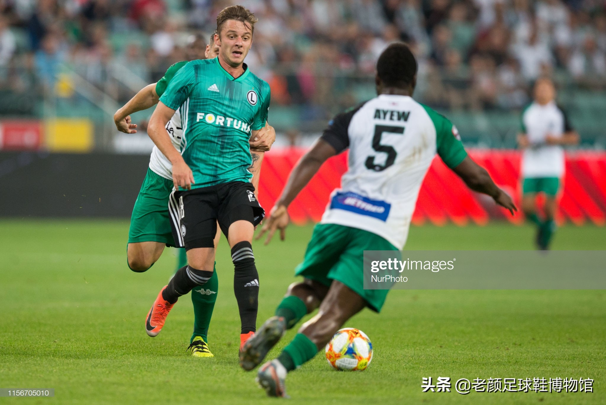 非洲最强10号球员，斯托伊科维奇是他替补，弟弟三个儿子都是国脚