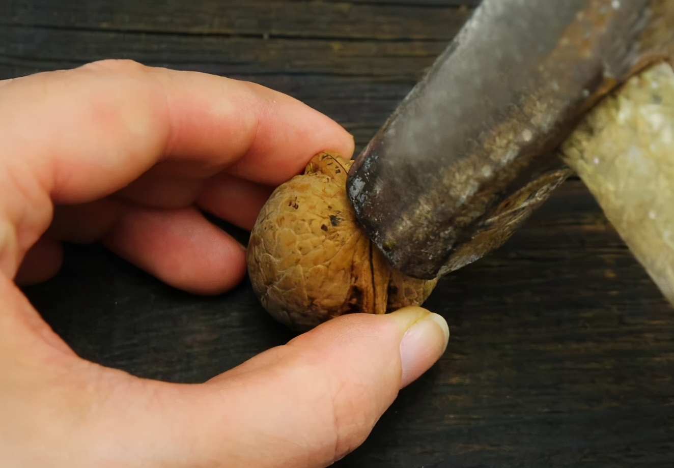 核桃怎么挑选又脆又好吃,核桃好吃壳难剥