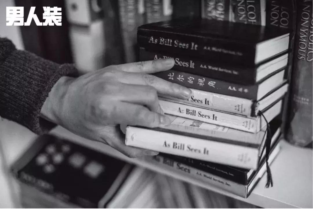 探秘“戒酒会”：这里有一群嗜酒如命的疯子