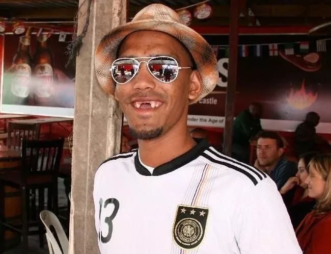 敲掉门牙,敲掉门牙小网红