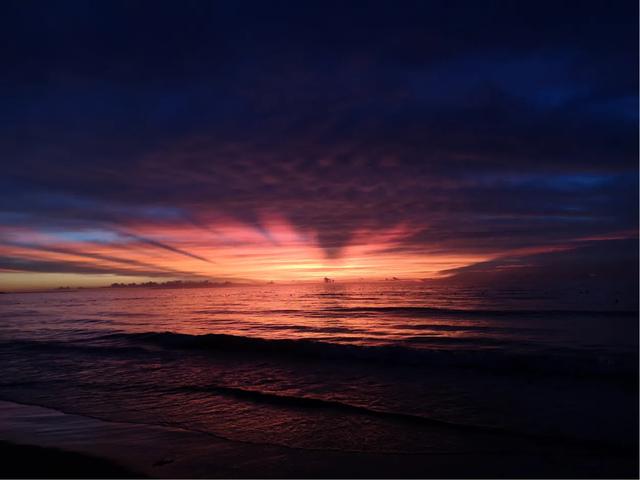 光谲云诡的海—永远的流金岁月