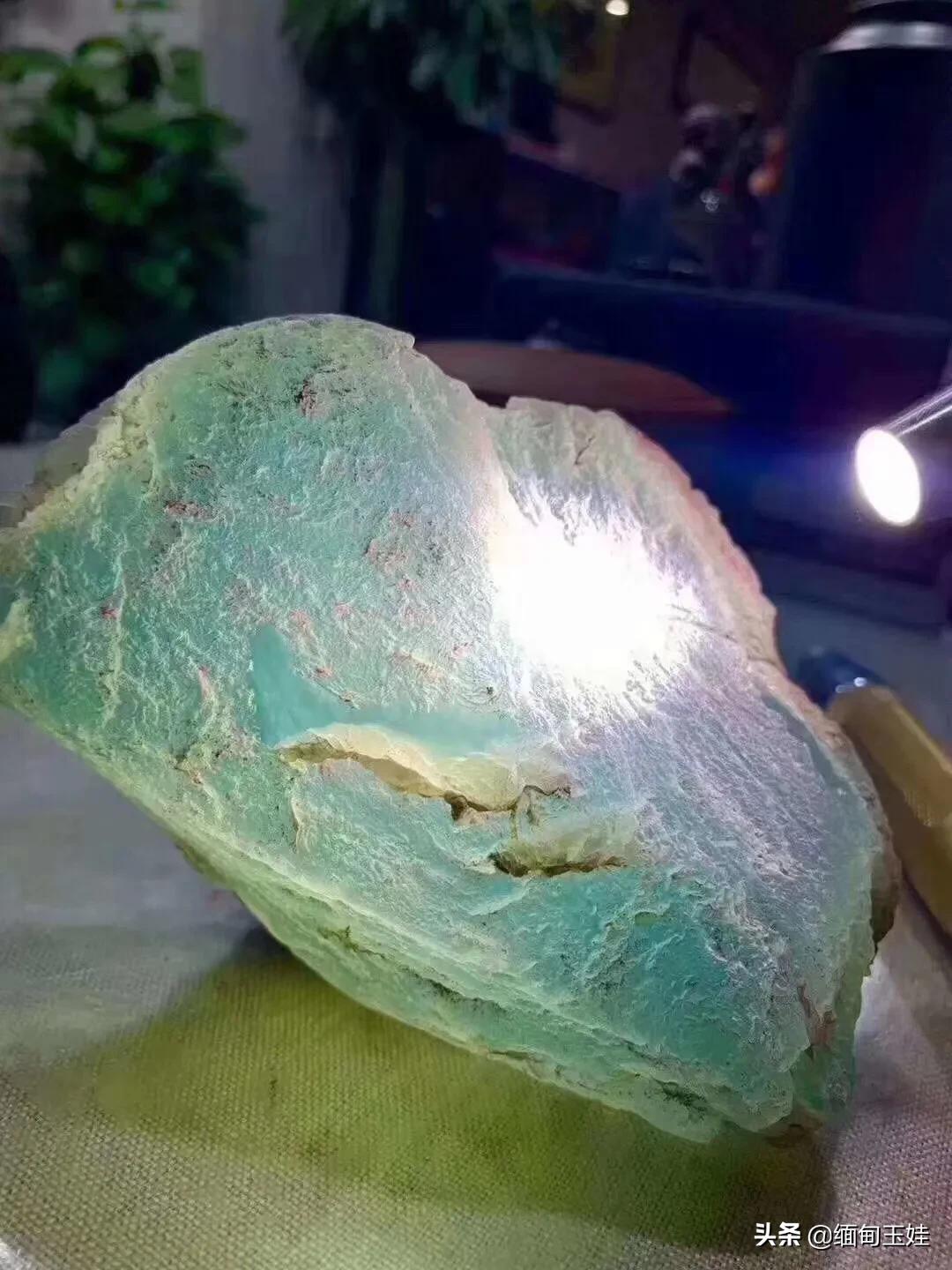 缅甸曼德勒精品翡翠原石赏析,曼德勒高端翡翠