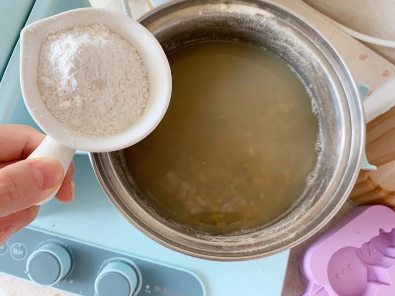 怎么在家制作绿豆冰棍,如何自制绿豆冰棍