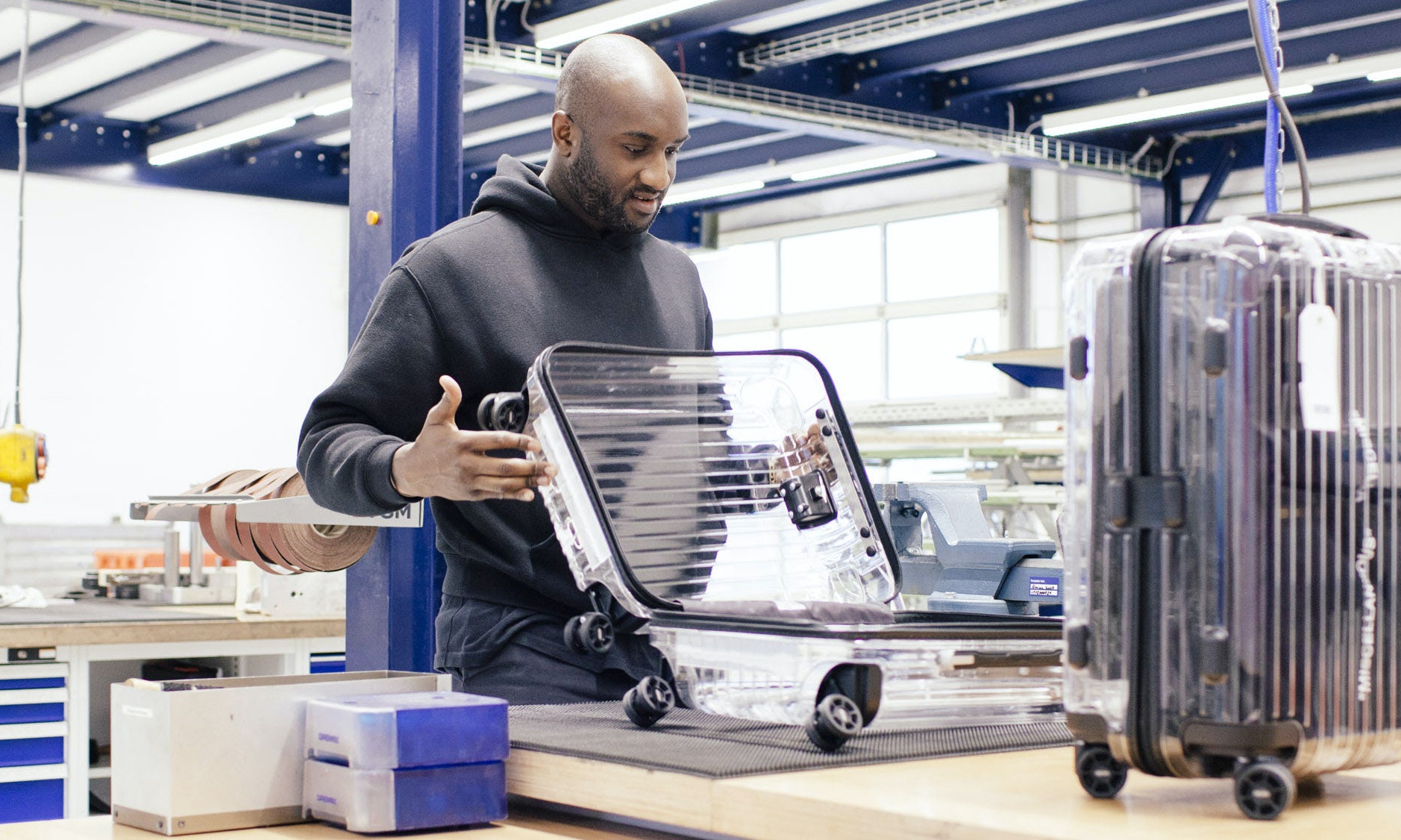 virgilabloh17年在做什么,virgilabloh第一个作品