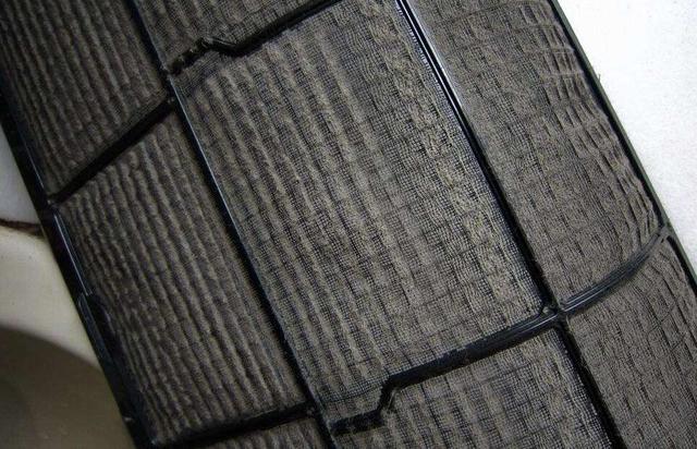 美的kfr-51lw空调如何清洗滤网,空调滤网如何拆下来清洗柜机