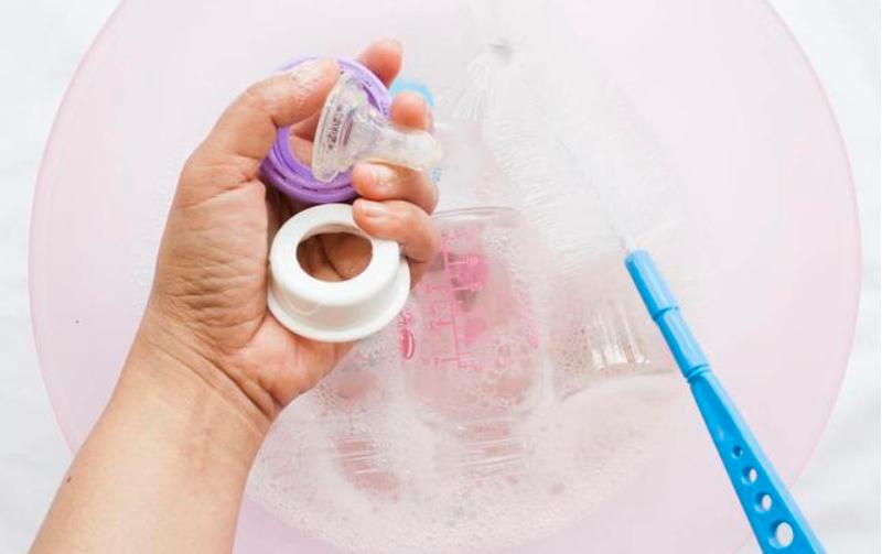 如何正确的清洗消毒奶瓶,清洗奶瓶的正确方法和技巧