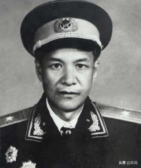 集体安葬在塔山的八位将军,七名烈士安葬