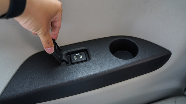 别克gl8陆上公务舱和es的区别,gl8es653t上路要多少钱