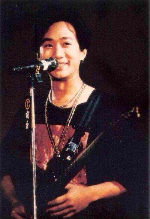 黄家驹绝唱,黄家驹钟爱一生