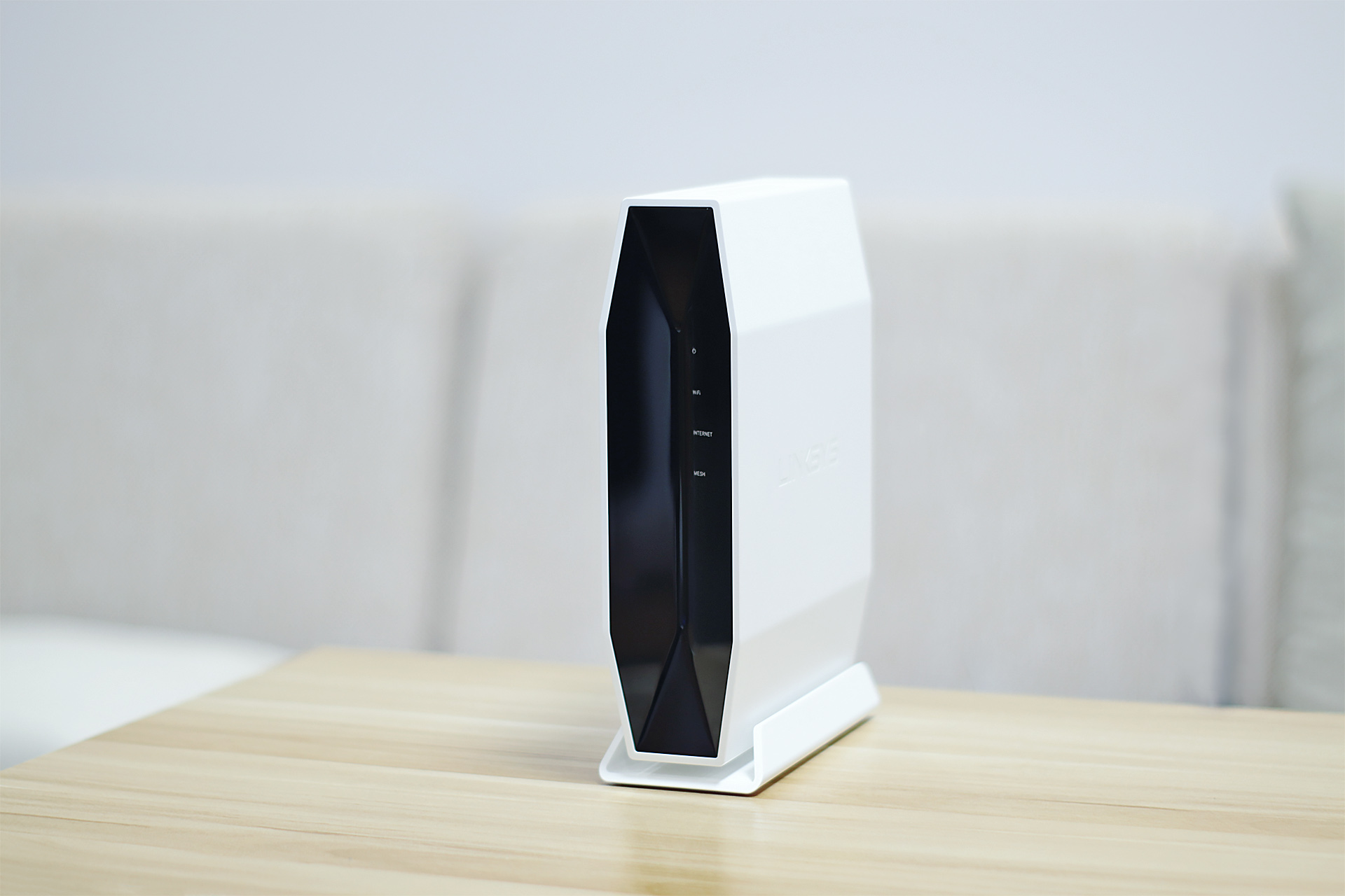 买wifi6路由器还是等wifi7,linksyse9450对比mx4200