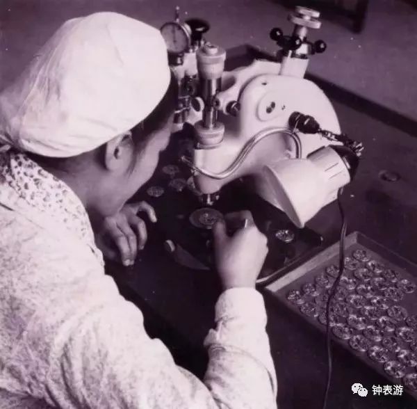 你手表真好看什么意思,你的手表真好看英语怎么说