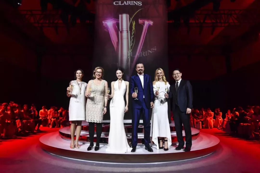 娇韵诗平衡卸妆乳测评,好用的精华排行榜前十名娇韵诗