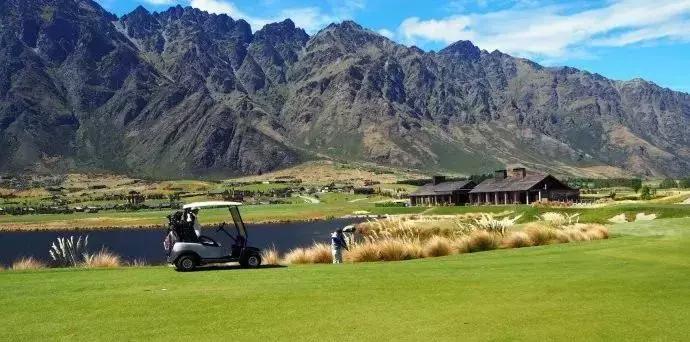 有着绝美迷人的“容颜”，却充满让*欲人**罢不能的速度野性与激情