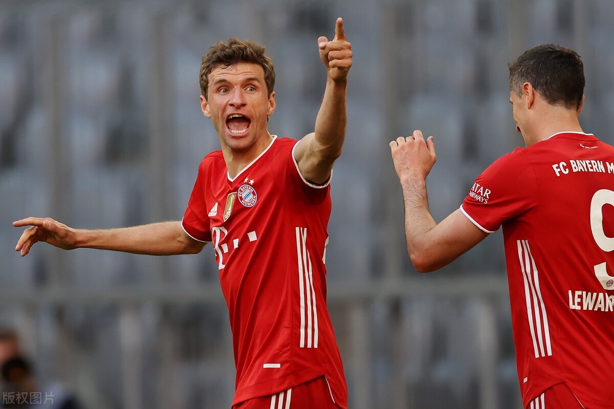 足坛现役前三中场,当今足坛各位置前三人