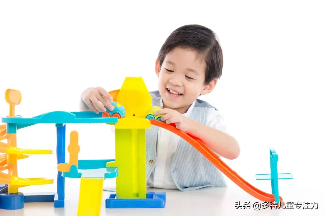 1-6岁超全感统小游戏，让孩子在家玩出感统能力