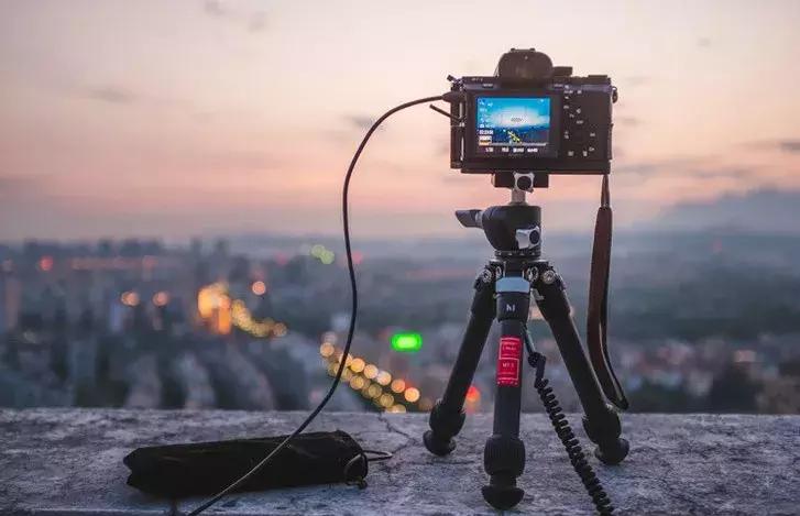 什么牌子的手机三脚架好用,什么样的三脚架好用