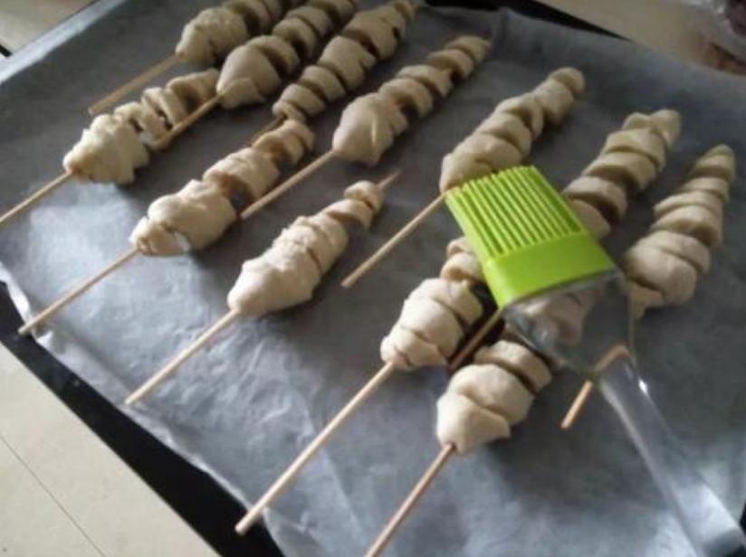 面筋不用烤用锅怎么做,自制面筋正宗做法