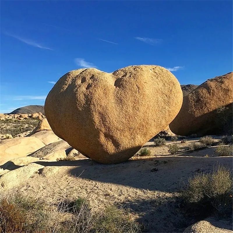 奇石怪桩,奇石怪岩