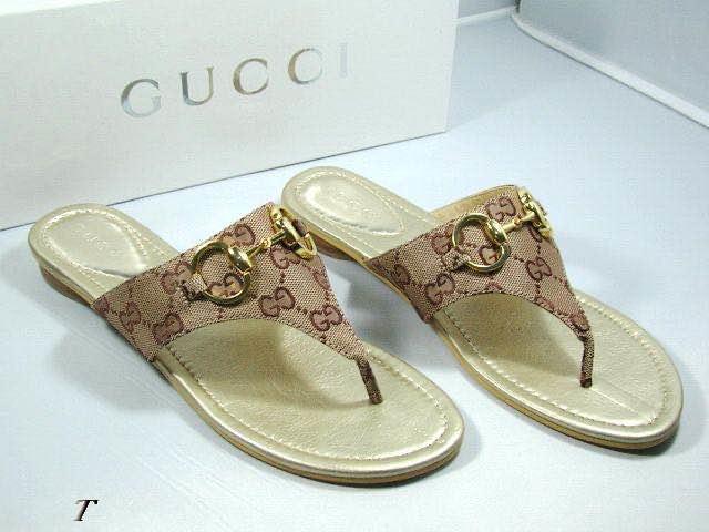 穿拖鞋还能有高品味？时髦又舒适堪比匡威，网友：匡威都out了