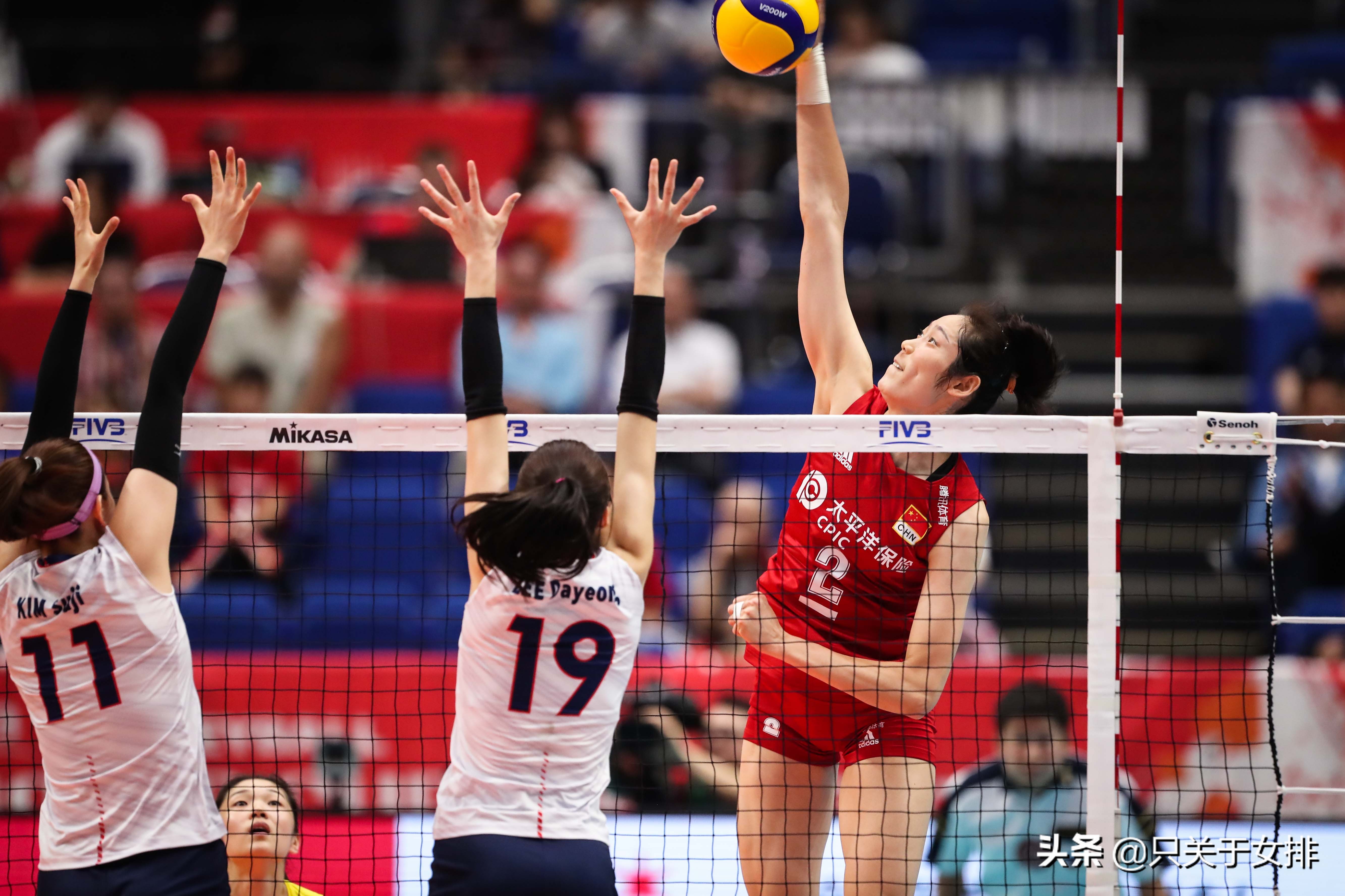 成绩不好但是篮球打得好,成绩好不一定受欢迎