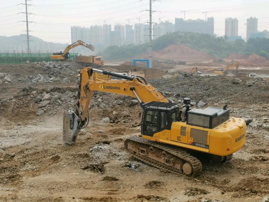 PK掉“两广神机”,柳工成广西梧州莫老板首选品牌