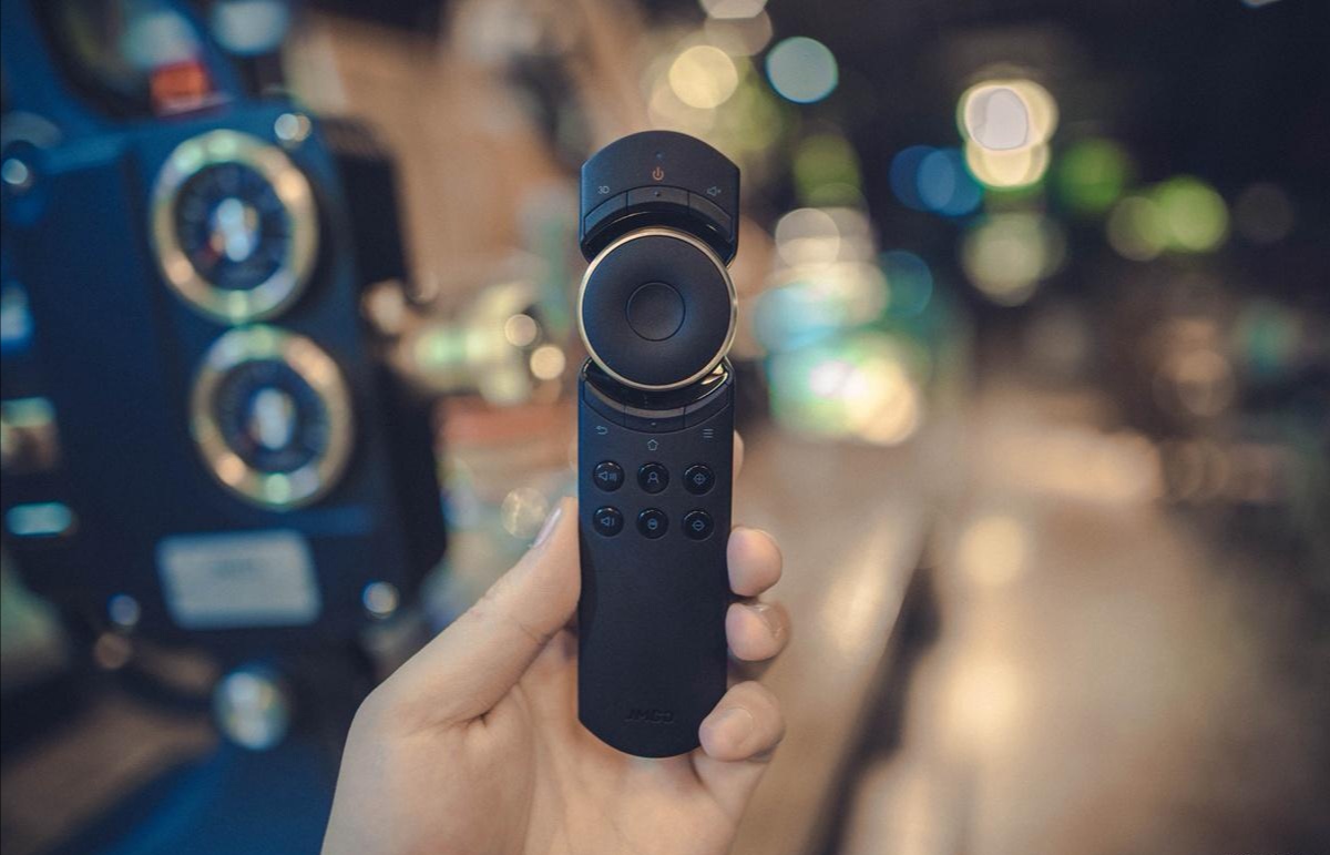 瞬间提升客厅格调，电影1895电影机体验