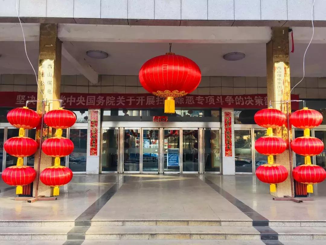 一年一度迎春节送春联活动,年越来越近又到写春联的日子