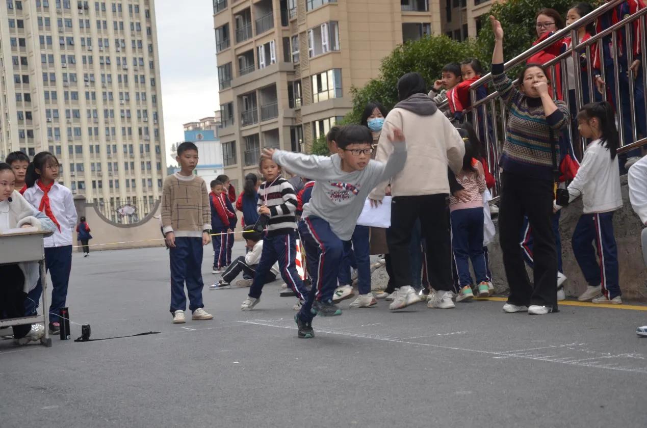 双减后加强运动,小学趣味运动会双减
