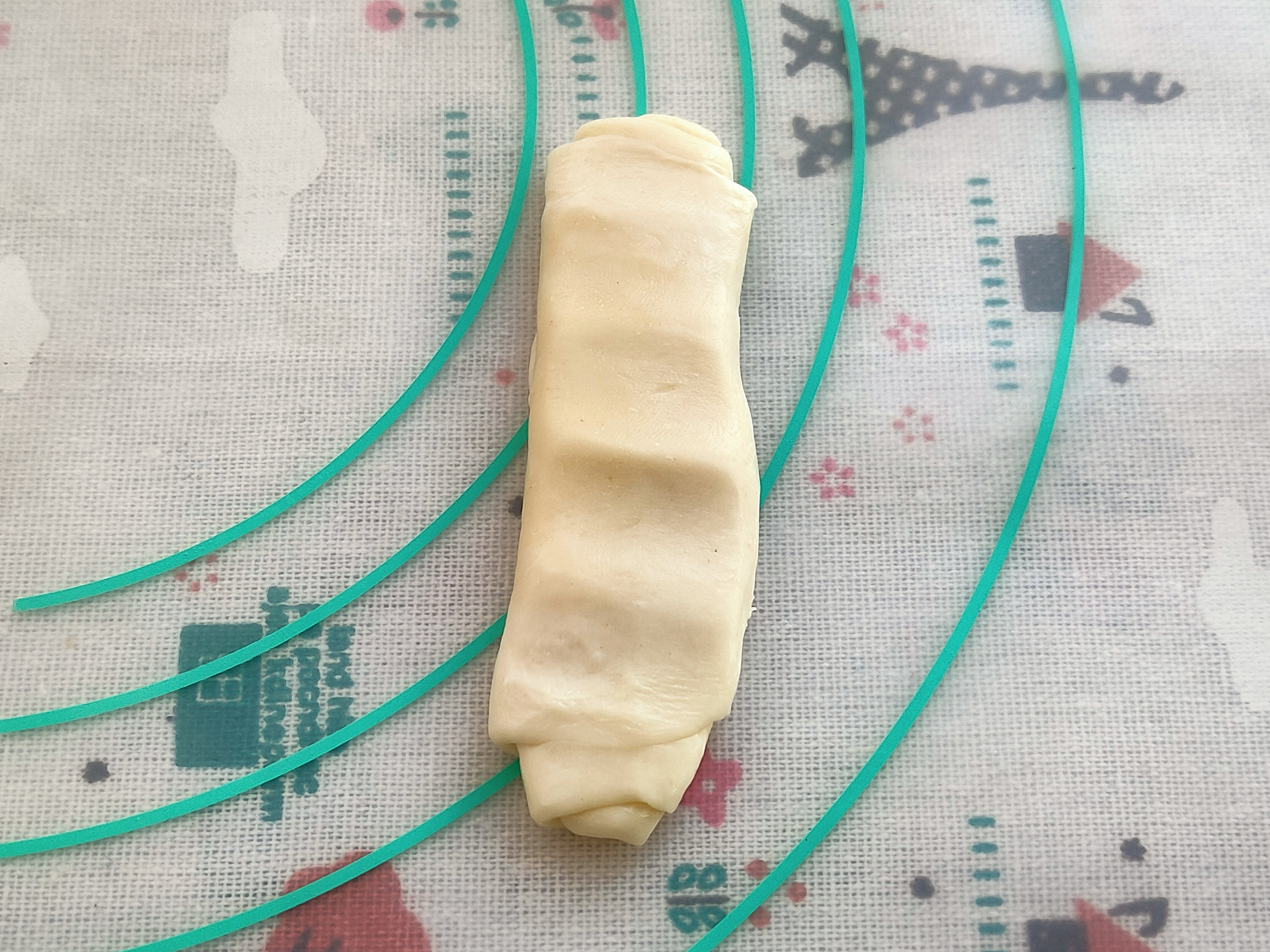 干玫瑰花怎么做成鲜花饼,什么玫瑰花可以做玫瑰花饼