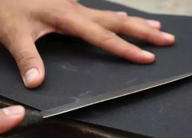 家里菜刀钝了怎么办?4个方法,轻松让它变得跟新的一样锋利