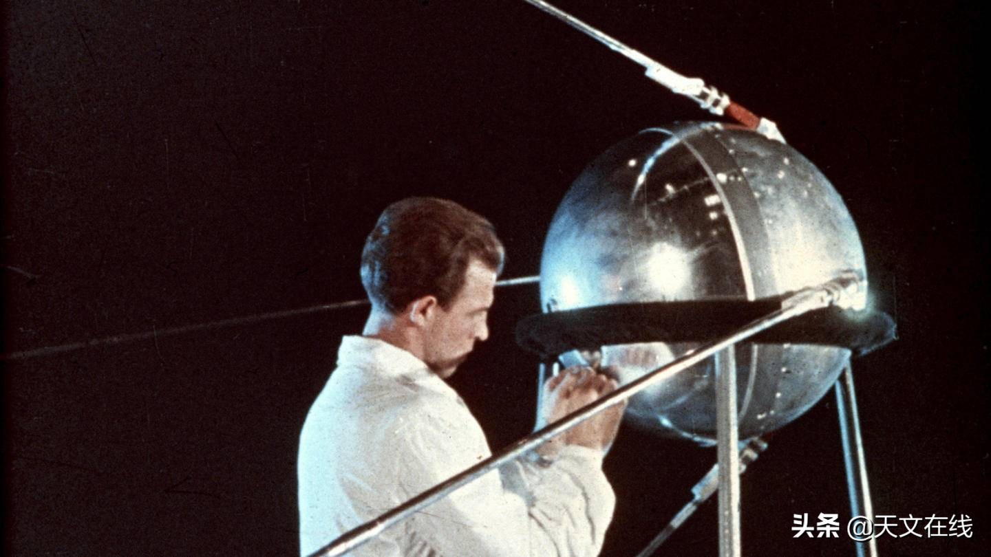 第一颗人造卫星背后的困难,地球第一颗人造卫星发射时间