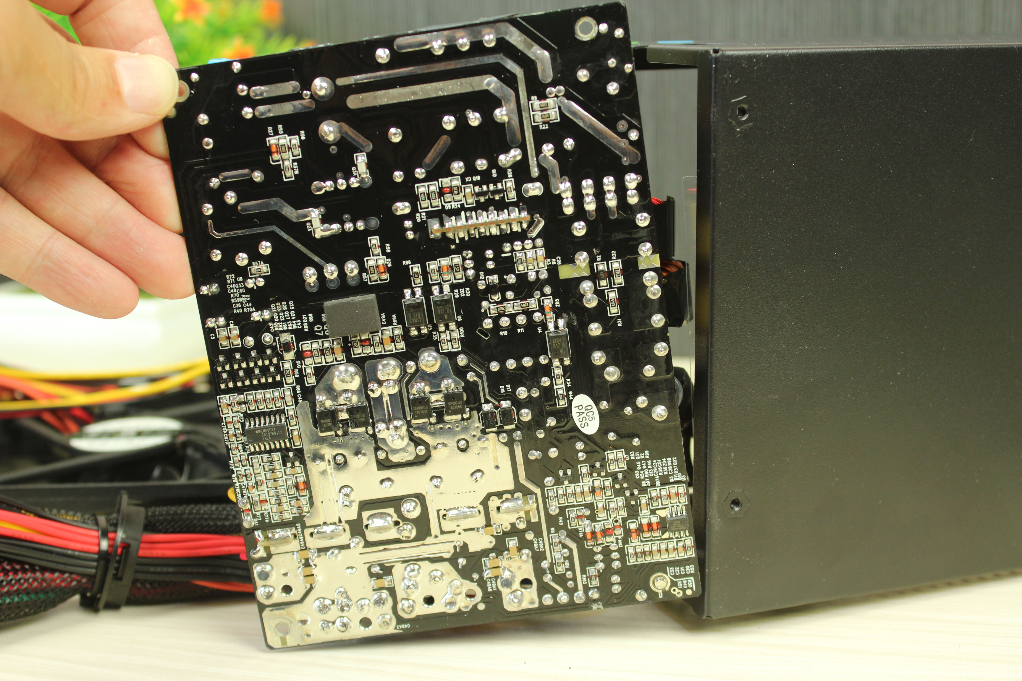 鑫谷gp700p黑金版和白金版的区别,鑫谷gp700p和原版区别