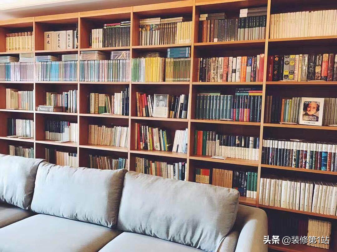 有书房的家庭和没书房的家庭,拥有自己独立的书桌