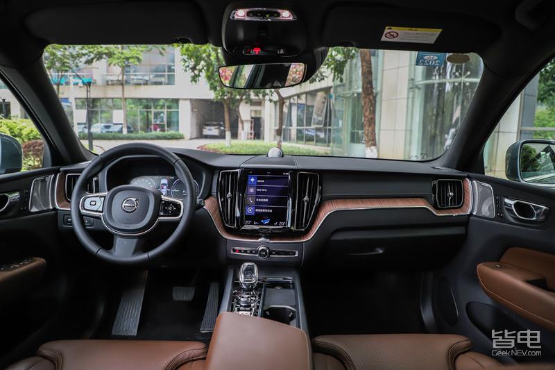 沃尔沃xc60插电混动2022年升级,沃尔沃xc60纯电值不值得买