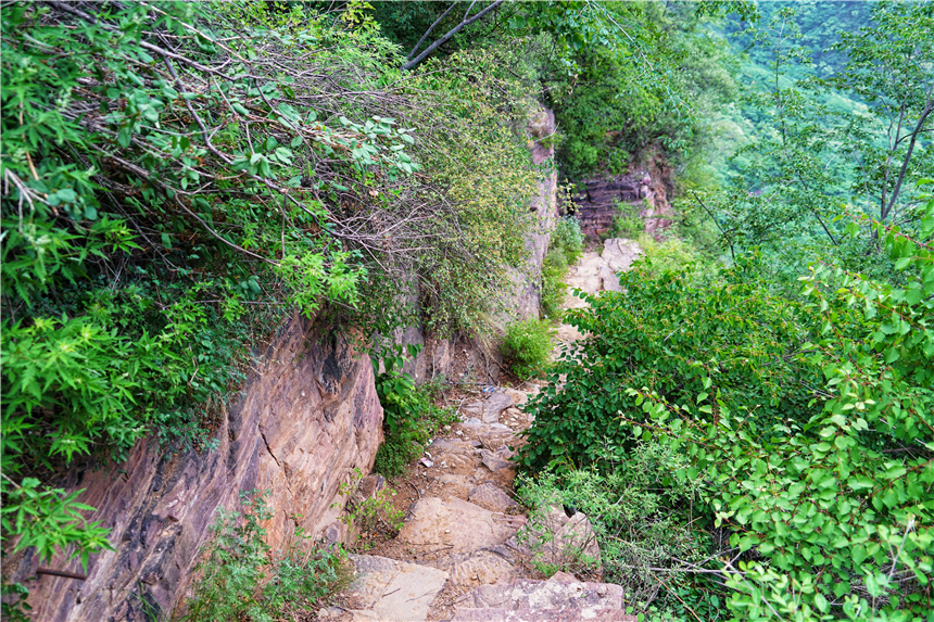 太行山古村落全景图,太行山古老村落