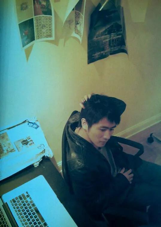 韩寒现在怎样了,沈腾韩寒没人接机完整版