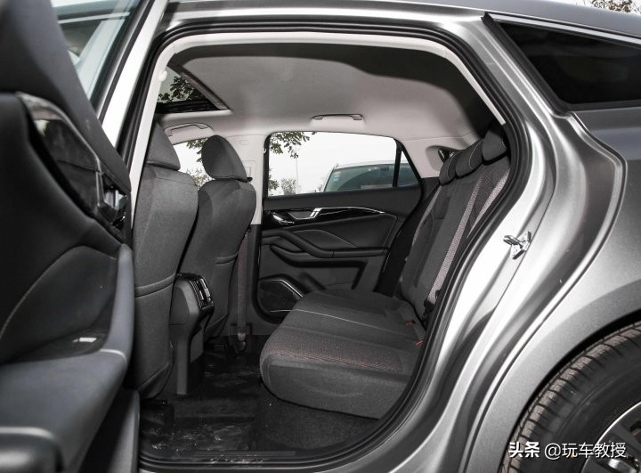 十代半雅阁和红旗h9,红旗h9十代雅阁