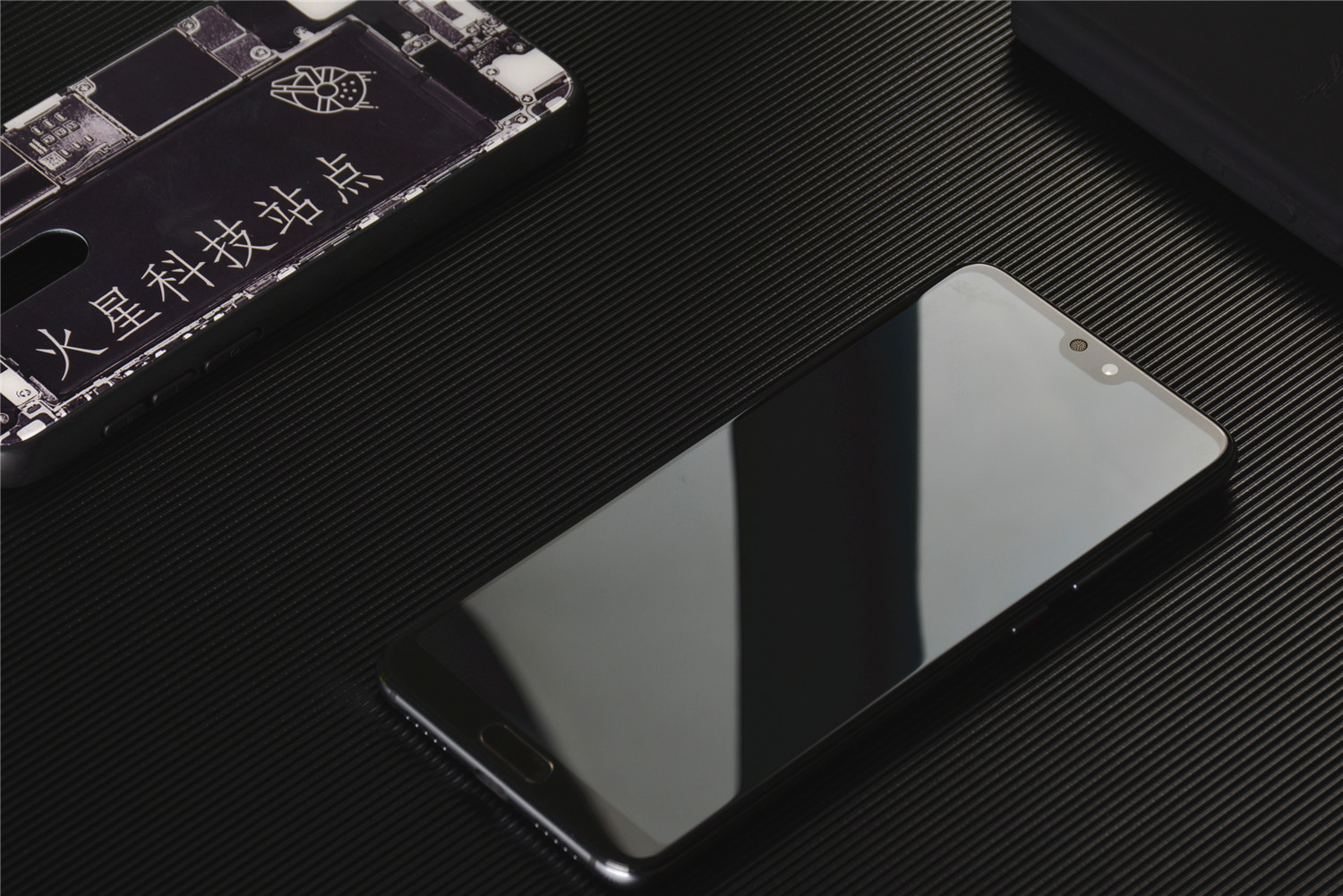 华为mate20和华为p20pro哪个好,华为mate20x和华为p20pro哪个好