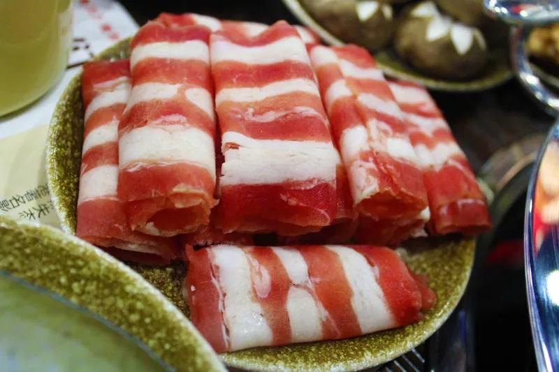 王小锅旋转小火锅加盟需要多少钱,小旋转小火锅加盟费需要多少钱