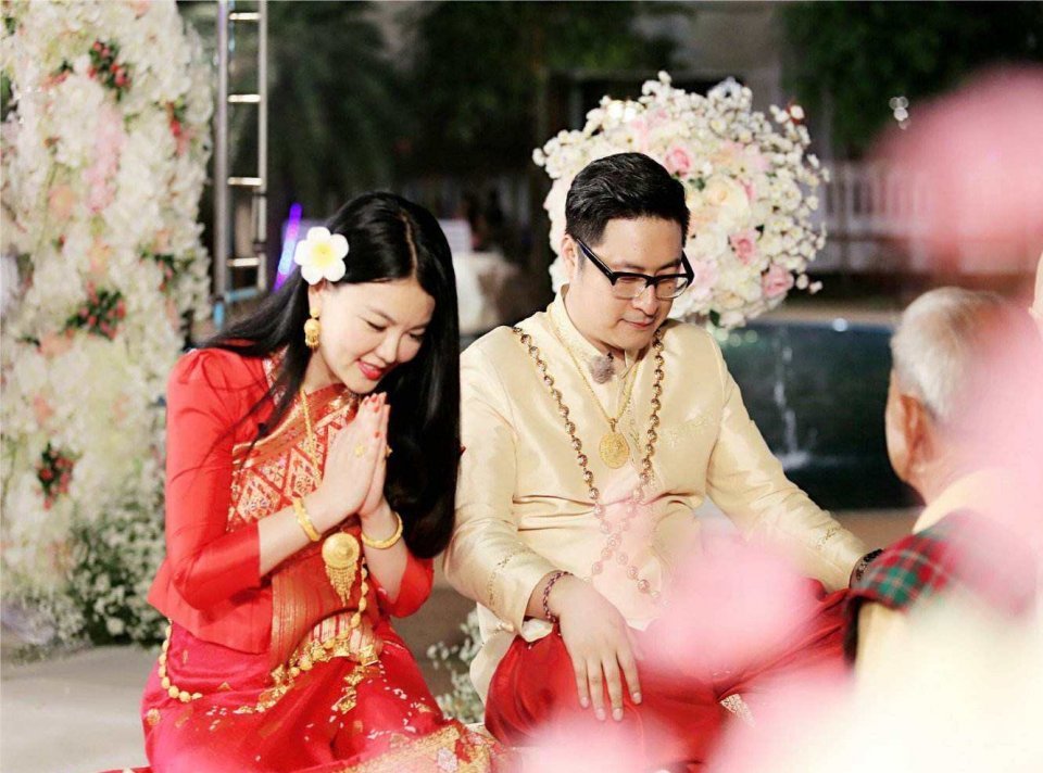 王岳伦对李湘做什么了 (王岳伦为什么对李湘那么好)