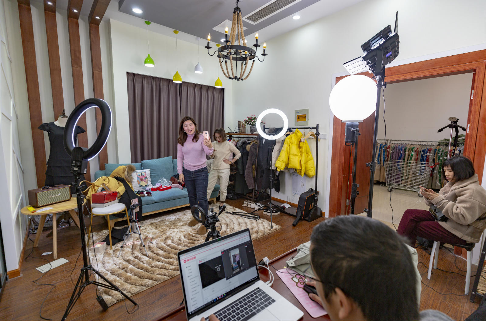 淘宝直播商家现状如何,淘宝直播没落了么