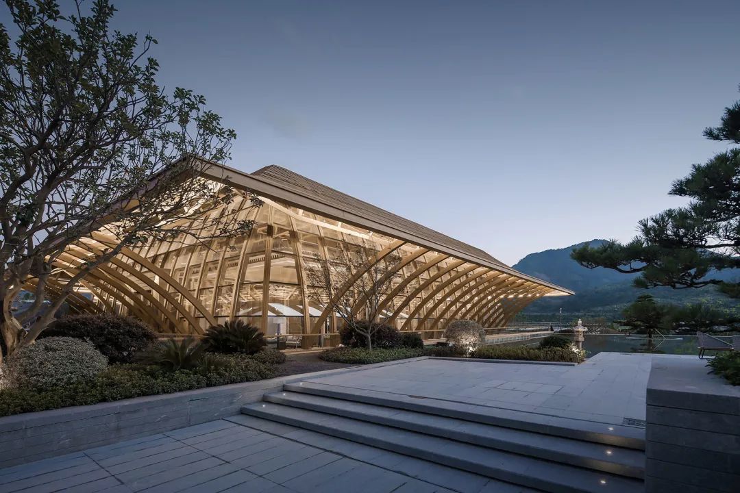 什么是坡屋顶有什么优缺点,什么是坡屋顶保温