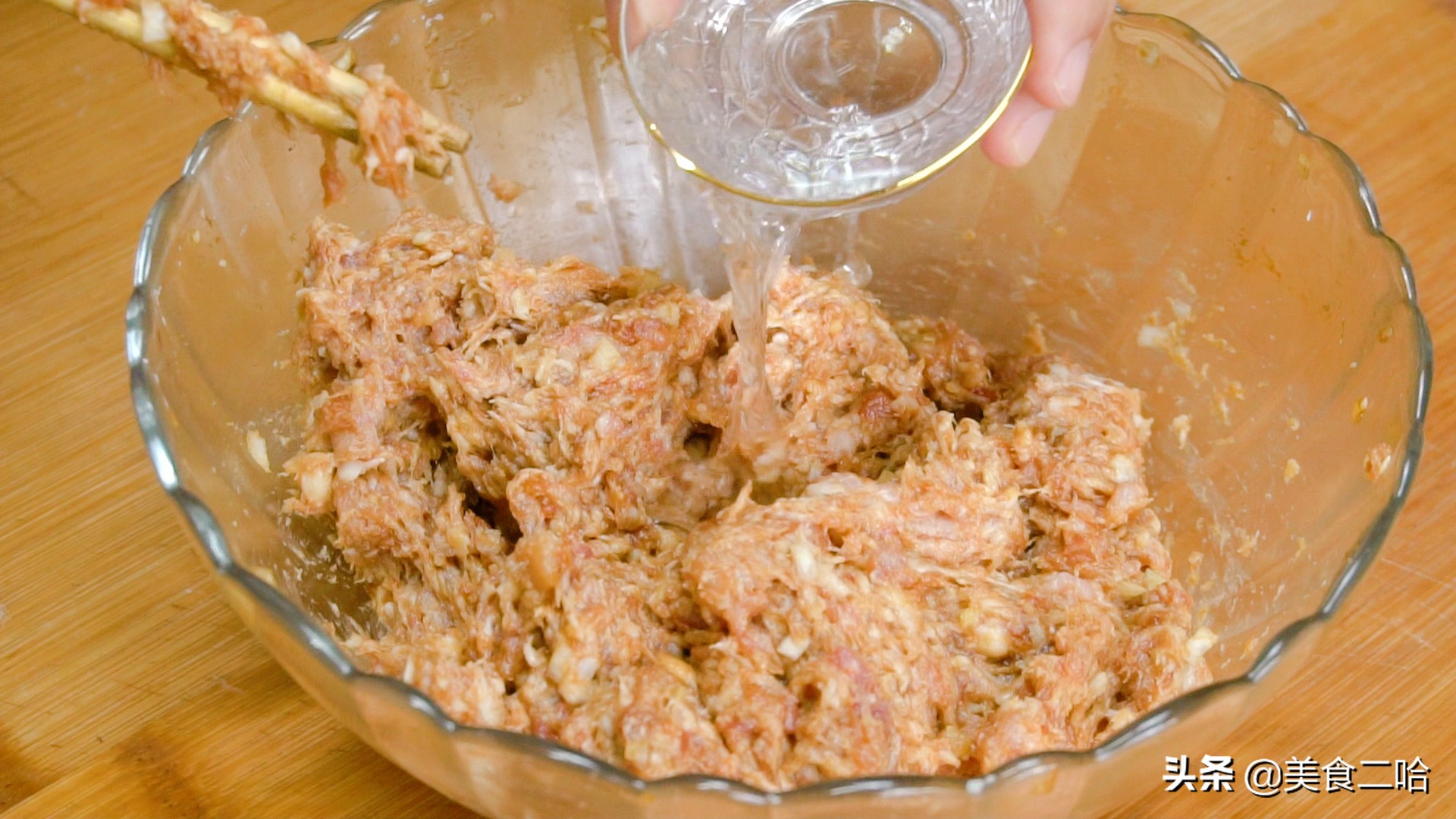 薄皮老面水煎包的做法和配方,半成品薄皮包子怎么做水煎包